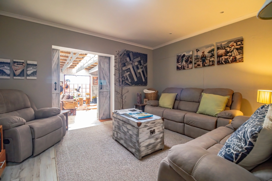 4 Bedroom Property for Sale in Bramhope Eastern Cape